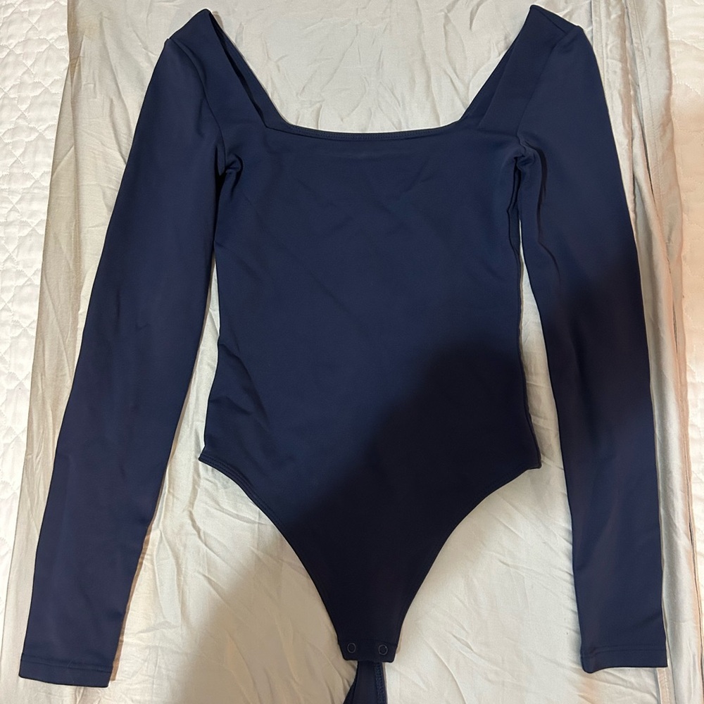 Contour Squareneck Longsleeve Bodysuit